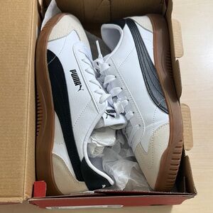 Puma Men's White, Black, and Brown Sneakers